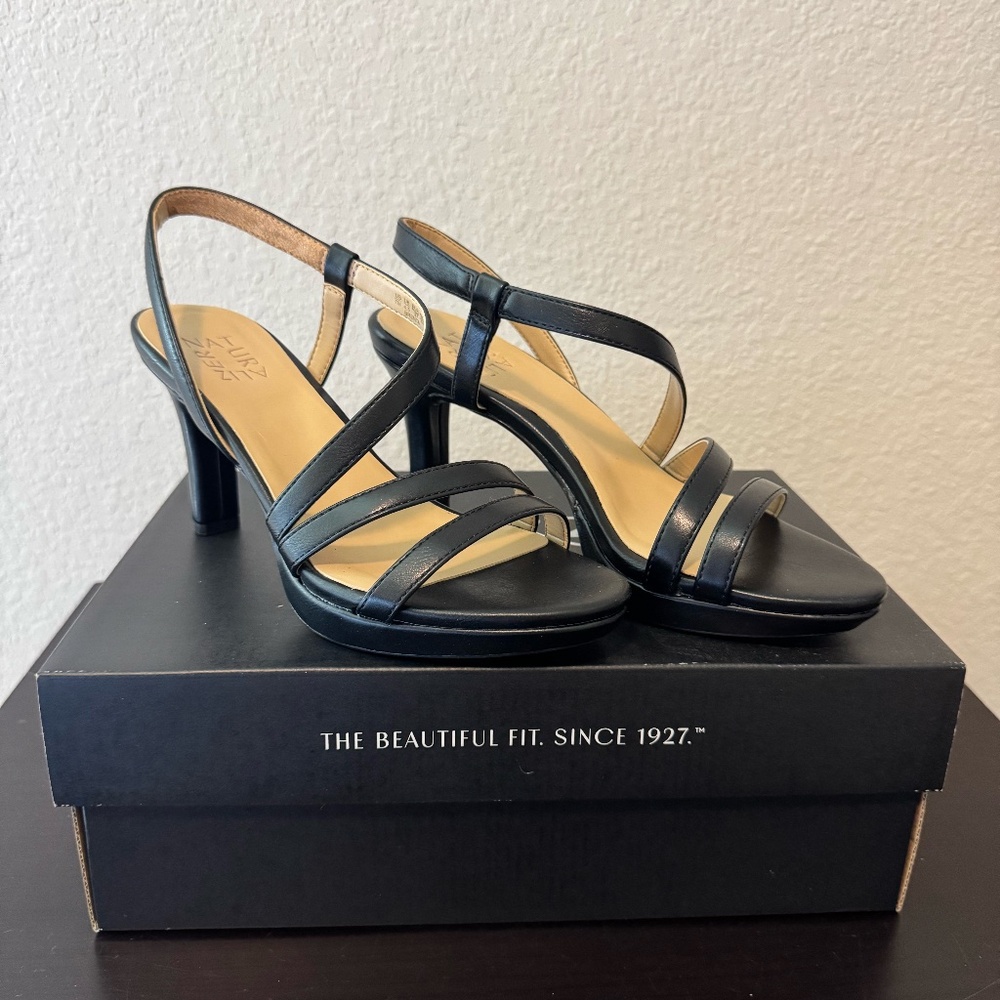 Naturalizer Brenta Sandal Size 7 Black